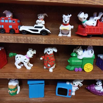 HANDMADE DISPLAY CASE FILLED WITH DISNEY'S 101 DALMATIANS TOYS PLUS A STYLUS COLLECTOR'S PEN