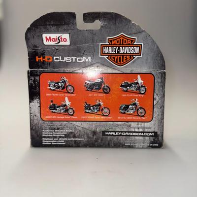 MAISTO 1/18 – HARLEY-DAVIDSON FLSTS Heritage Softail Springer