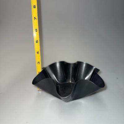 NonStick Black 2.5x6.5 Fluted Brioche Bundt Tortilla Taco Shell Molds (4)