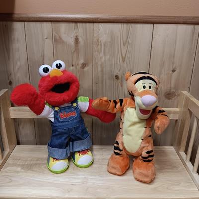 ANIMATED, BATTERY OPERATED FISHER-PRICE ELMO AND ANIMATED TIGGER