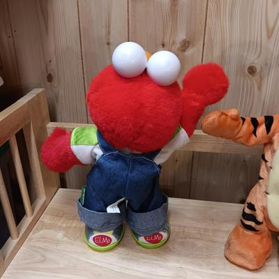 ANIMATED, BATTERY OPERATED FISHER-PRICE ELMO AND ANIMATED TIGGER