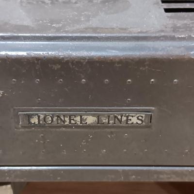 LIONEL 1668E O TORPEDO STEAM LOCOMOTIVE AND TENDER PLUS A CROSSING GATE