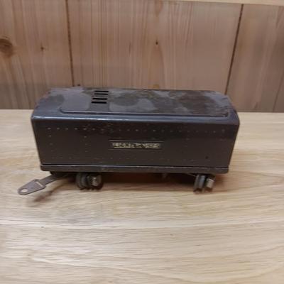 LIONEL 1668E O TORPEDO STEAM LOCOMOTIVE AND TENDER PLUS A CROSSING GATE