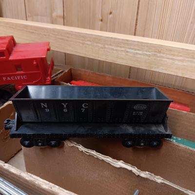 MARX STREAM LINE STEAM TYPE ELECTRIC TRAIN WITH EXTRAS