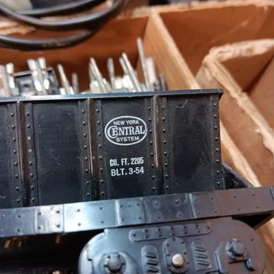 MARX STREAM LINE STEAM TYPE ELECTRIC TRAIN WITH EXTRAS