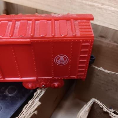 MARX STREAM LINE STEAM TYPE ELECTRIC TRAIN WITH EXTRAS