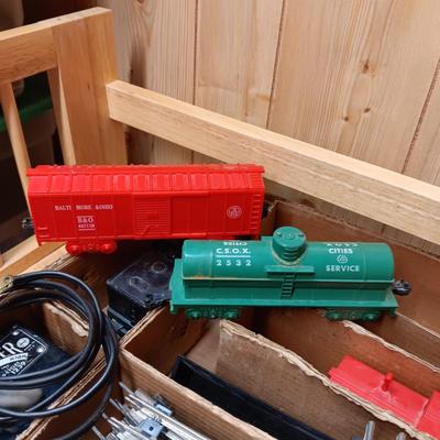 MARX STREAM LINE STEAM TYPE ELECTRIC TRAIN WITH EXTRAS