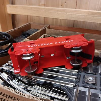 MARX STREAM LINE STEAM TYPE ELECTRIC TRAIN WITH EXTRAS