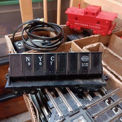 MARX STREAM LINE STEAM TYPE ELECTRIC TRAIN WITH EXTRAS