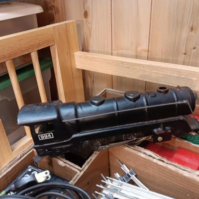 MARX STREAM LINE STEAM TYPE ELECTRIC TRAIN WITH EXTRAS