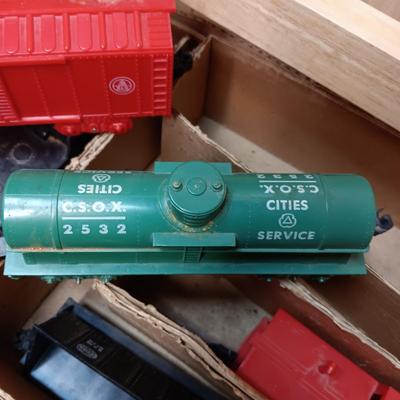 MARX STREAM LINE STEAM TYPE ELECTRIC TRAIN WITH EXTRAS