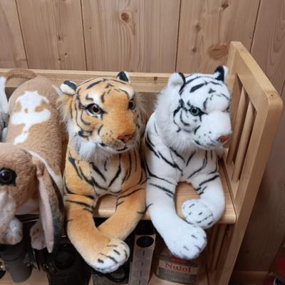 PLUSH TIGERS AND DOG