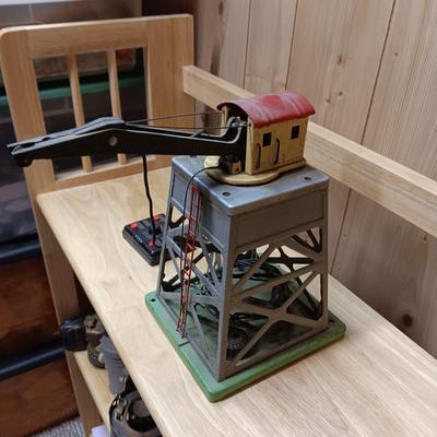 LIONEL NO 165 REMOTE CONTROL RAILROAD CRANE