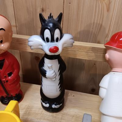 MR MAGOO AND 2 OTHER EMPTY SOAKY'S PLUS THICK PLASTIC CARTOON CHARACTER CUPS