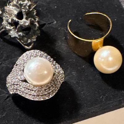 Cocktail rings