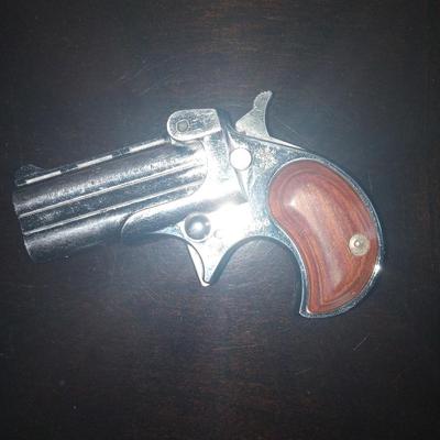 Davis Industries 22 Mag 2 shot Derringer