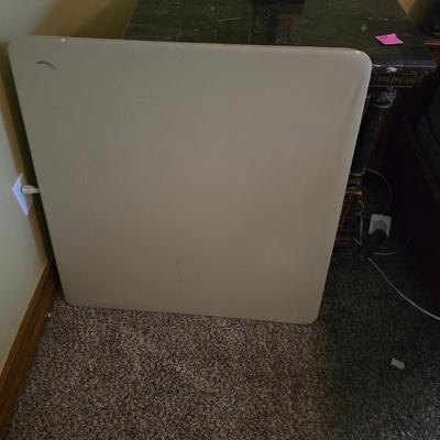 Folding chairs and table