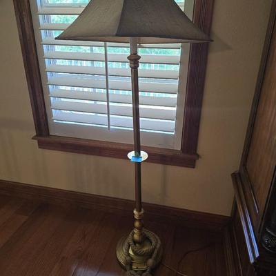 Floor lamp
