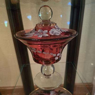 Candy dish red glass.