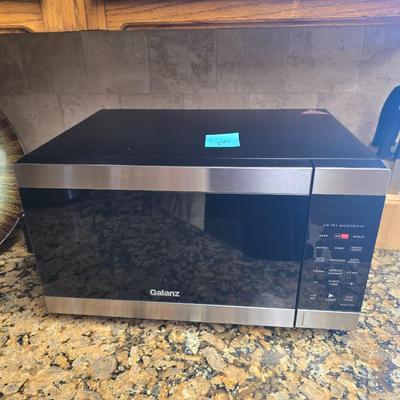 Microwave and convection oven