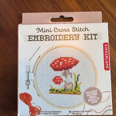 Embroidery kits - 4 kits