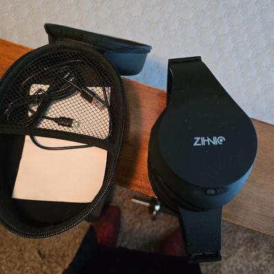 Cordless headphones