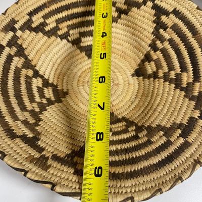 Sale Photo Thumbnail #19: Native woven baskets