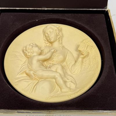 Madonna Serena Volteradici Plate 1979 - Woman Holding a Child - 3 D Plate
