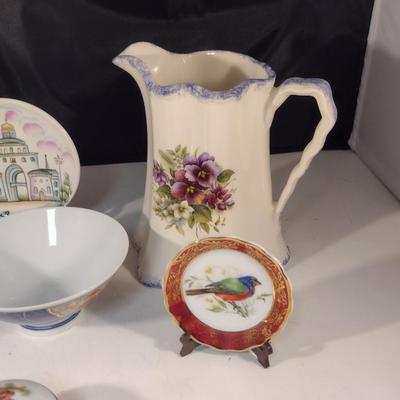 Collection of Porcelain Housewares and Home Decor