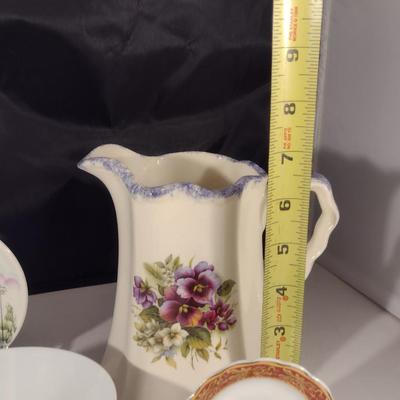 Collection of Porcelain Housewares and Home Decor