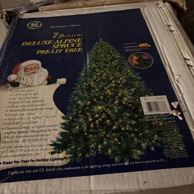 7’ Alpine Spruce Tree