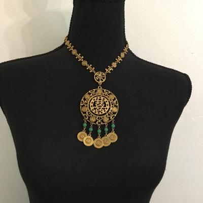 Beautiful vintage 60s GOLDETTE signed Asian medallion necklace