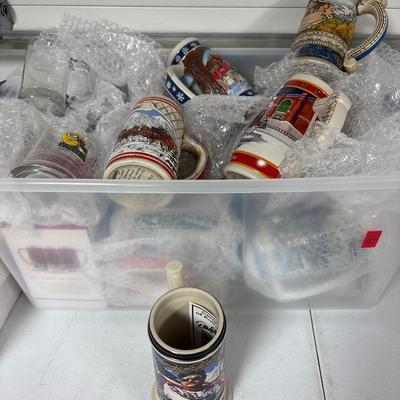 Tote with beer steins