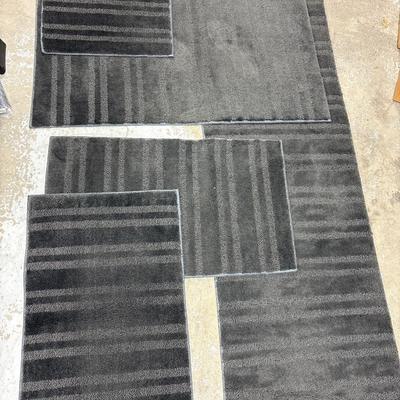 Black Runner & rugs