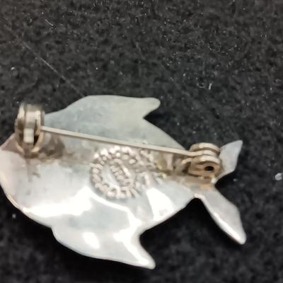 TURQUOISE CHIPS STRETCH BRACELET, ABALONE & SILVER FISH PIN AND A HEART NECKLACE