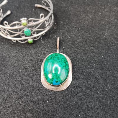 STERLING SILVER BRACELET AND PENDANT WITH STONES