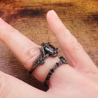 Beautiful Retro Style Two Piece Ring Set
