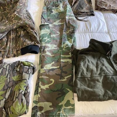 Lot of Men's Hunting Clothes