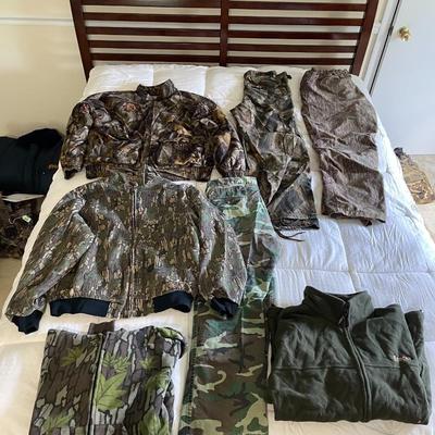 Lot of Men's Hunting Clothes