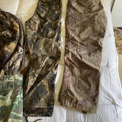 Lot of Men's Hunting Clothes