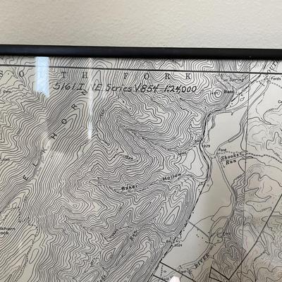 Sale Photo Thumbnail #201: Topographic map of "516I SE Series V854" map at a scale of 1:24,000. Topographic maps represent terrain using contour lines to show elevation changes.