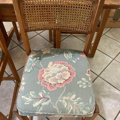 Drop Leaf Kitchen Table With 4 chairs