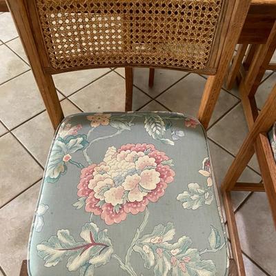 Drop Leaf Kitchen Table With 4 chairs