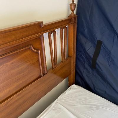 Queen Size Headboard and Metal Bed Frame and Boxspring