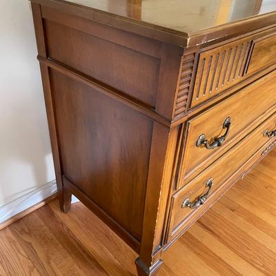 Sale Photo Thumbnail #322: 6 drawer with beautiful vintage design. In great condition. 74L x 21W x 33H. Mirror 43.5Wx 40.5h.