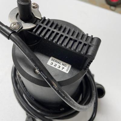 Wayne 1/6 HP Reinforced Thermoplastic Submersible Multi-Use Pump