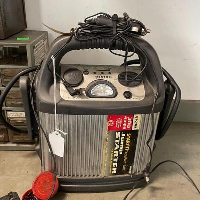 Vector Jump Starter 12 Volt DC Power Supply