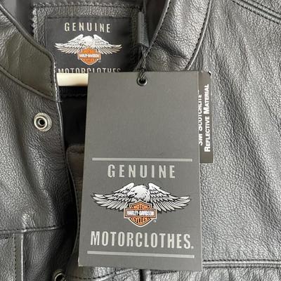 Sale Photo Thumbnail #425: Genuine Leather. Size XL. Harley Davison Patch work on the back top. patch work. Brand New with Tag