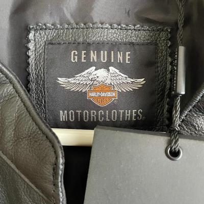 Sale Photo Thumbnail #428: Genuine Leather. Size XL. Harley Davison Patch work on the back top. patch work. Brand New with Tag