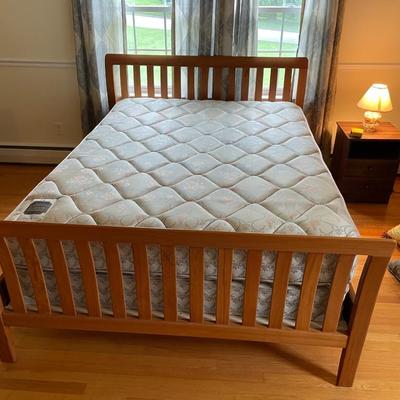 Queen size bed